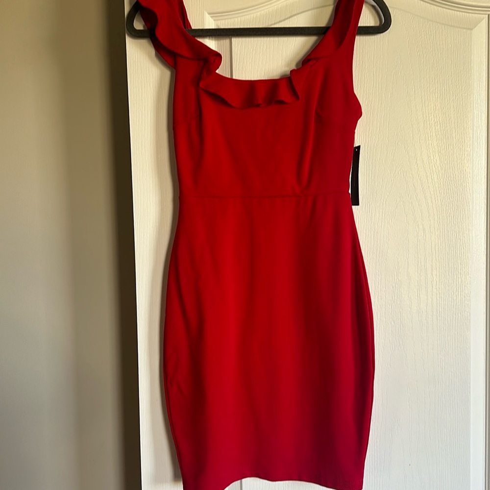 NWT Lulus ruffled neck red dress